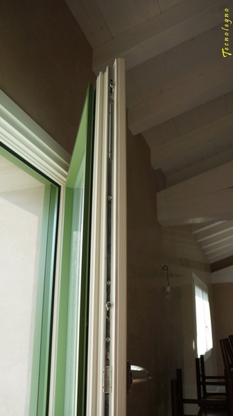 Nome del file=PARTICOLARE_LEGNO_ALLUMINIO_1.JPG
Dimensione del file=232KiB
Dimensioni=1150x2048
Aggiunta il=%10 %365 %2019 PARTICOLARE_LEGNO_ALLUMINIO_1.JPG